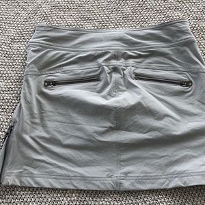 Athleta side zip pale grey skort